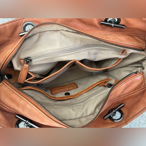 Adolfo Dominguez Brown and Tan Shoulder Bag - Picture 9 of 16